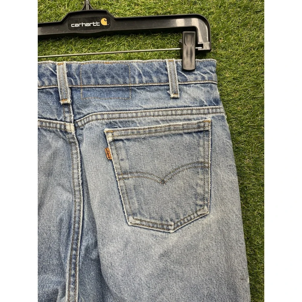 Levis shop confidence